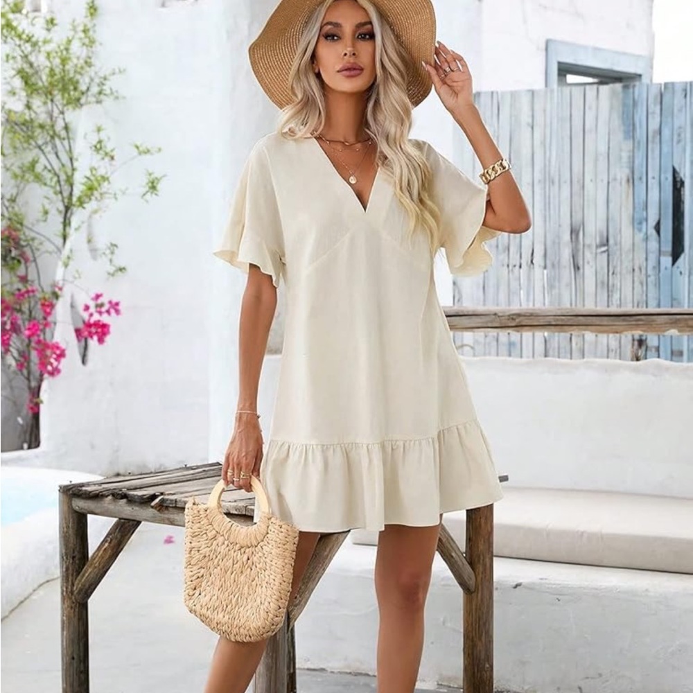 Cupshe Cream V-Neck Ruffle Dress